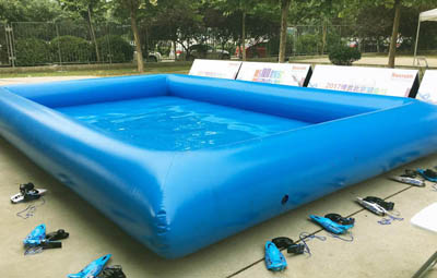 水池遙控飛船