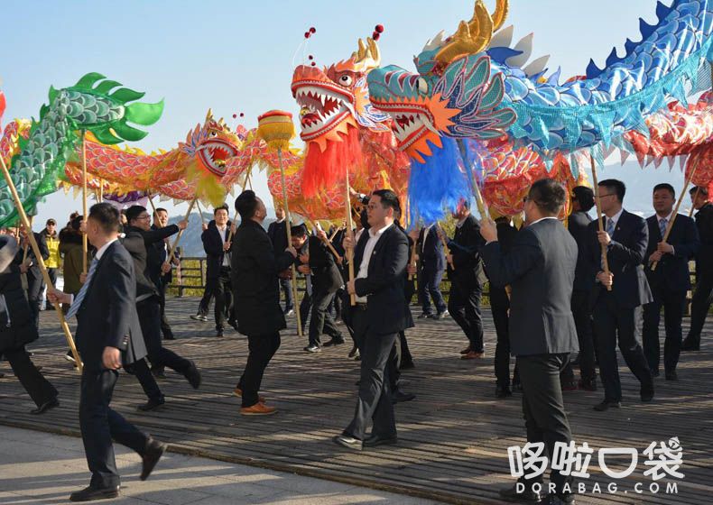 舞龍 