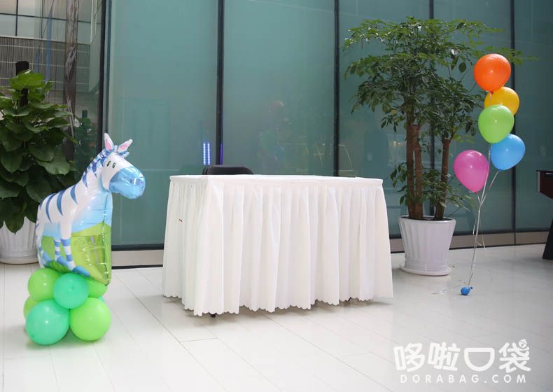 氦氣小氣球 